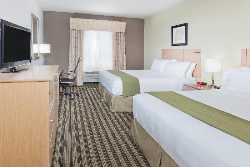 Holiday Inn Express Alvarado image