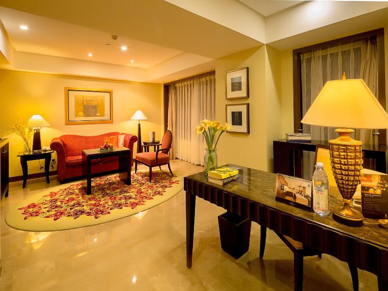 Renaissance Tianjin TEDA Convention Centre Hotel image