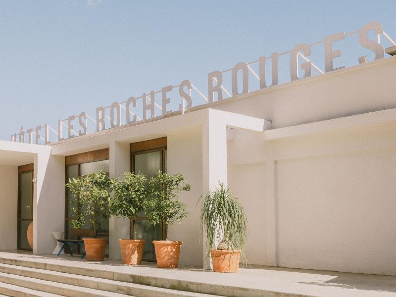 Les Roches Rouges image