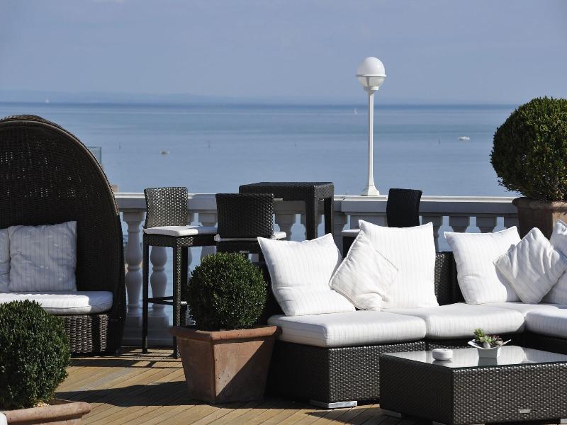 Italia Palace image