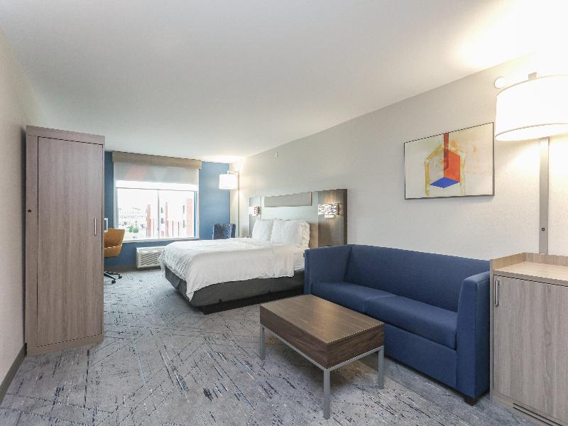 Holiday Inn Express Tulsa South Bixby image