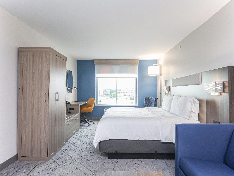 Holiday Inn Express Tulsa South Bixby image