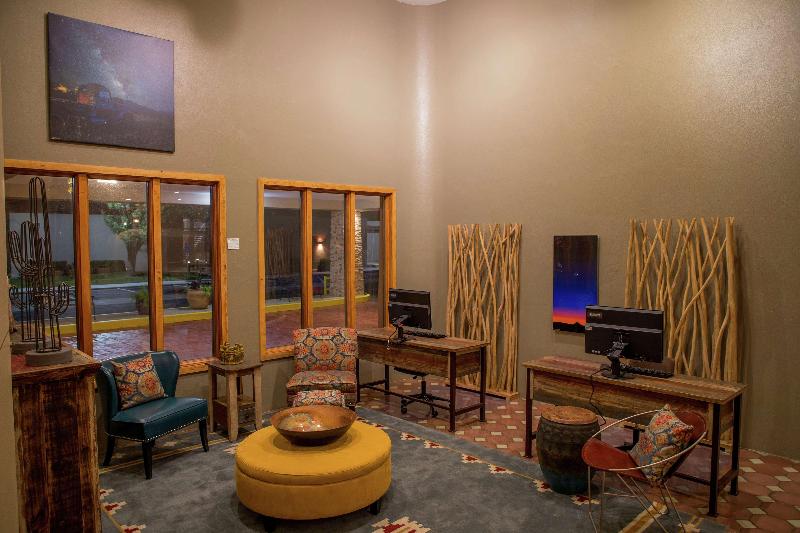 Hotel Don Fernando de Taos Tapestry Collection