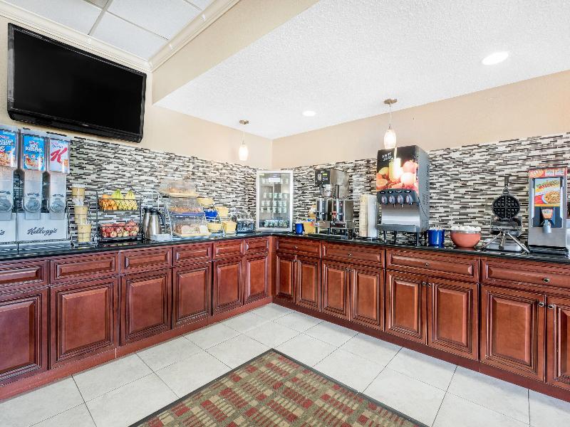 Days Inn & Suites By Wyndham York image