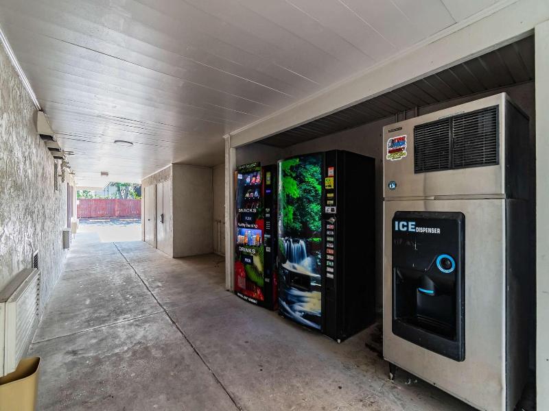Masters Inn - Tampa Fairgrounds image