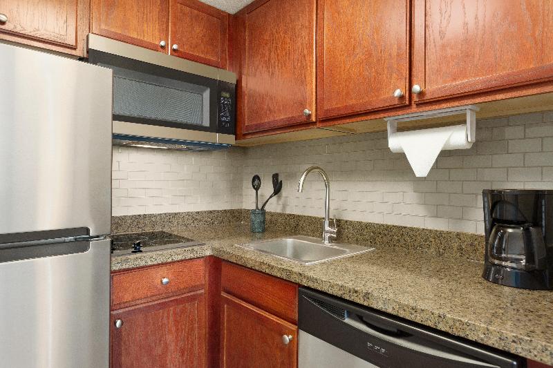 Staybridge Suites Tampa East- Brandon photo 14