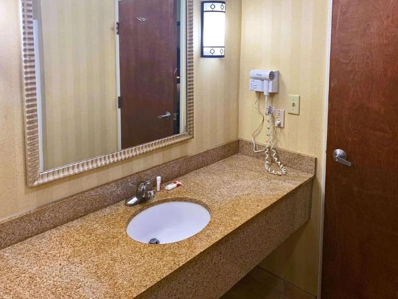 Spark by Hilton Catoosa Tulsa image