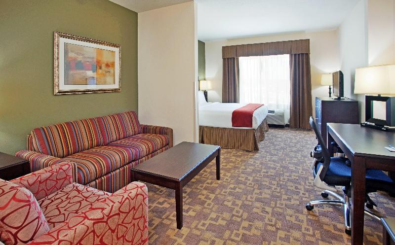 Holiday Inn Express Topeka North photo 12