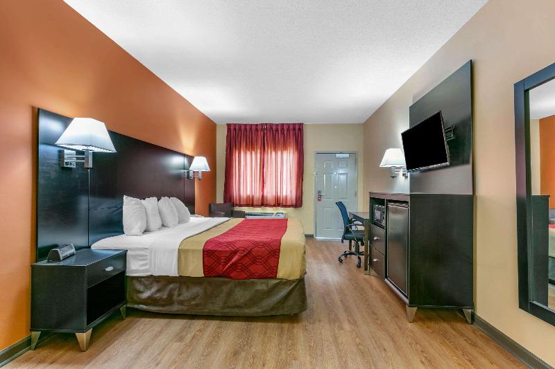 Econo Lodge - Northport image