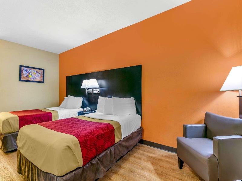Econo Lodge - Northport image