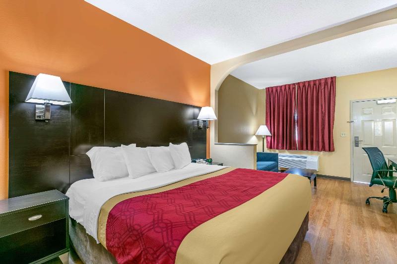 Econo Lodge - Northport image