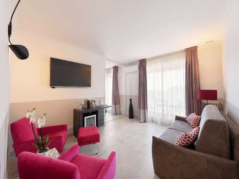 Best Western Plus La Corniche image
