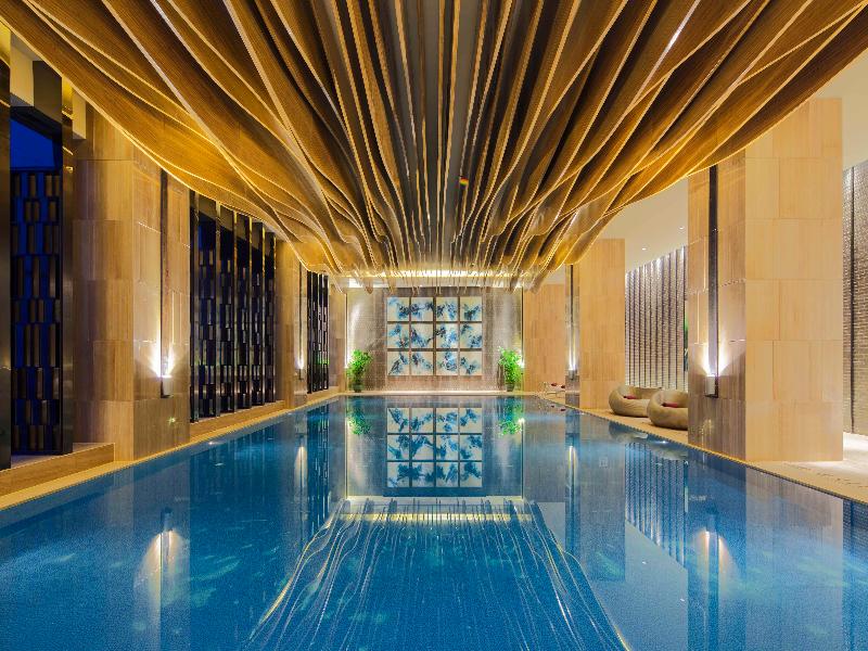 Crowne Plaza Tianjin Meijiangnan image