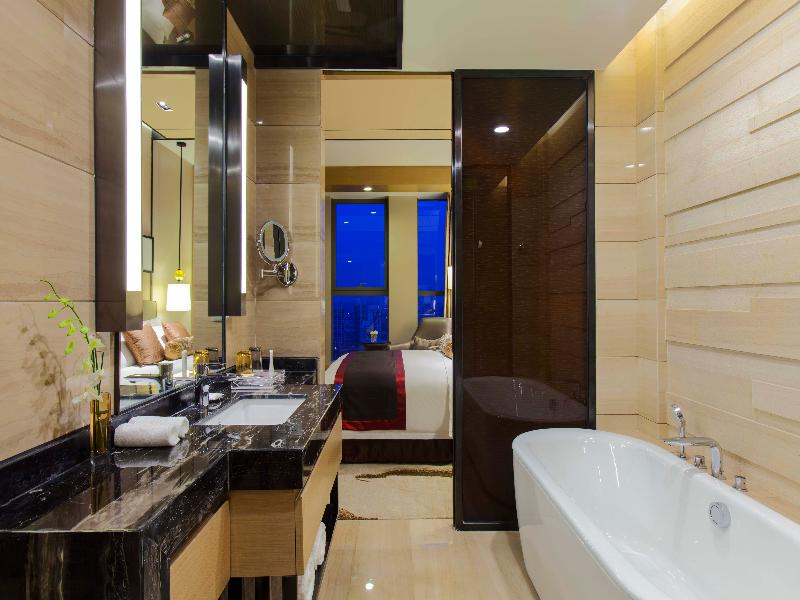 Crowne Plaza Tianjin Meijiangnan image