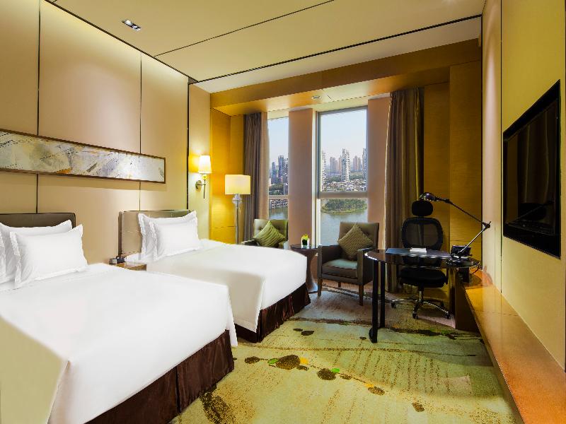 Crowne Plaza Tianjin Meijiangnan image