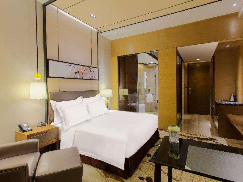 Crowne Plaza Tianjin Meijiangnan image