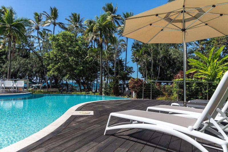 Latitude 16 Beaches image