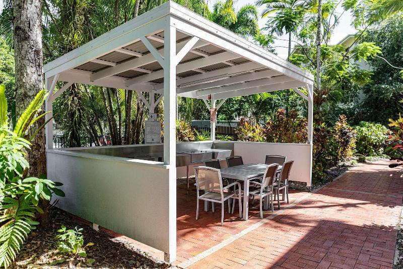 Latitude 16 Beaches image
