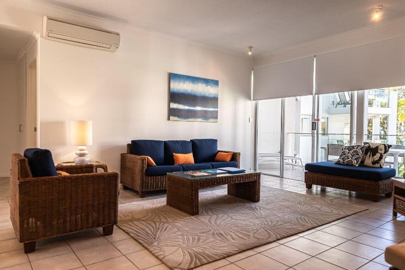 Latitude 16 Beaches image
