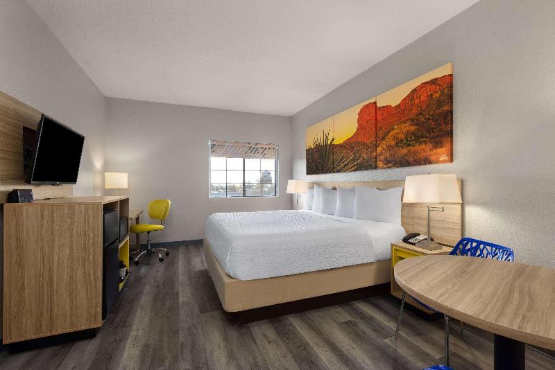 Days Inn & Suites Tucson/Marana