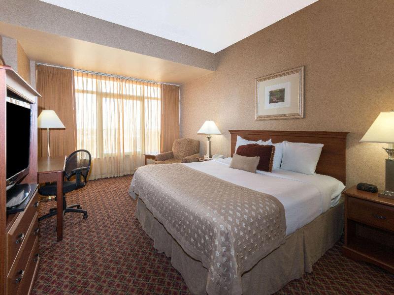 Ramada Convention Centr by Wyndham Topeka Downtown image