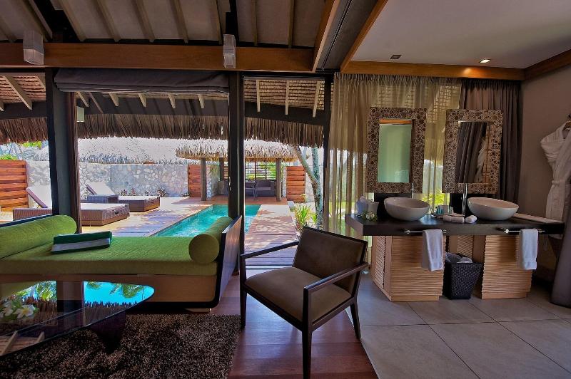 Hotel Kia Ora Resort & Spa Rangiroa image