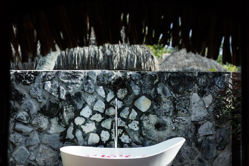 Hotel Kia Ora Resort & Spa Rangiroa image