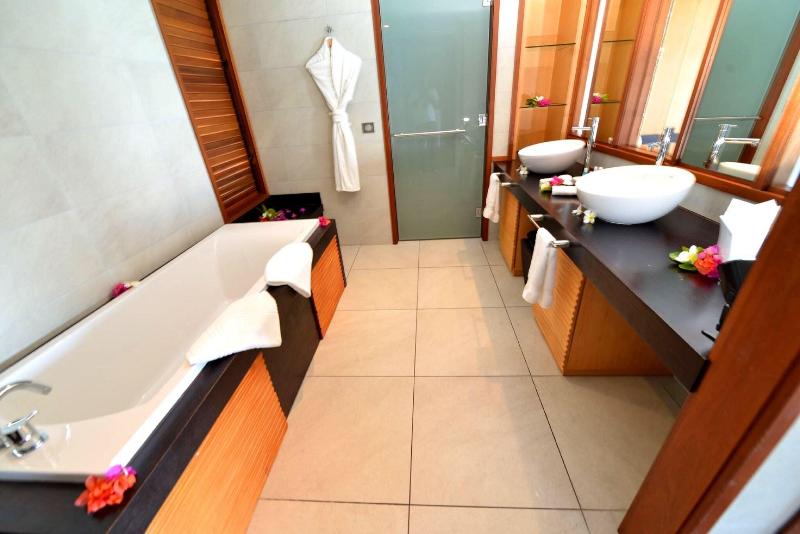 Hotel Kia Ora Resort & Spa Rangiroa image