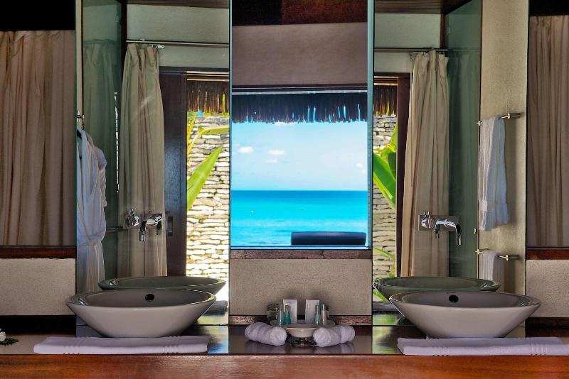 Hotel Kia Ora Resort & Spa Rangiroa image