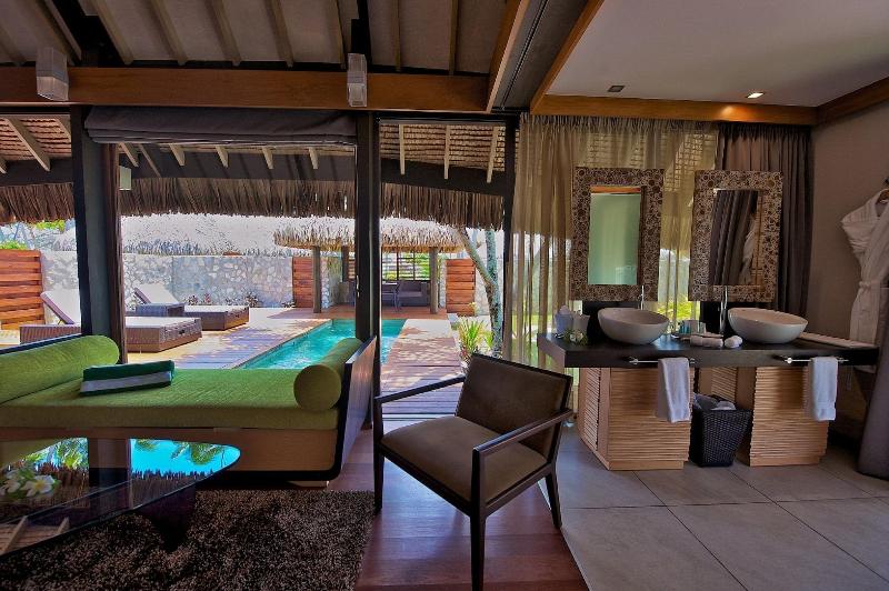 Hotel Kia Ora Resort & Spa Rangiroa image