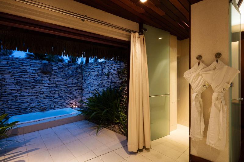Hotel Kia Ora Resort & Spa Rangiroa image