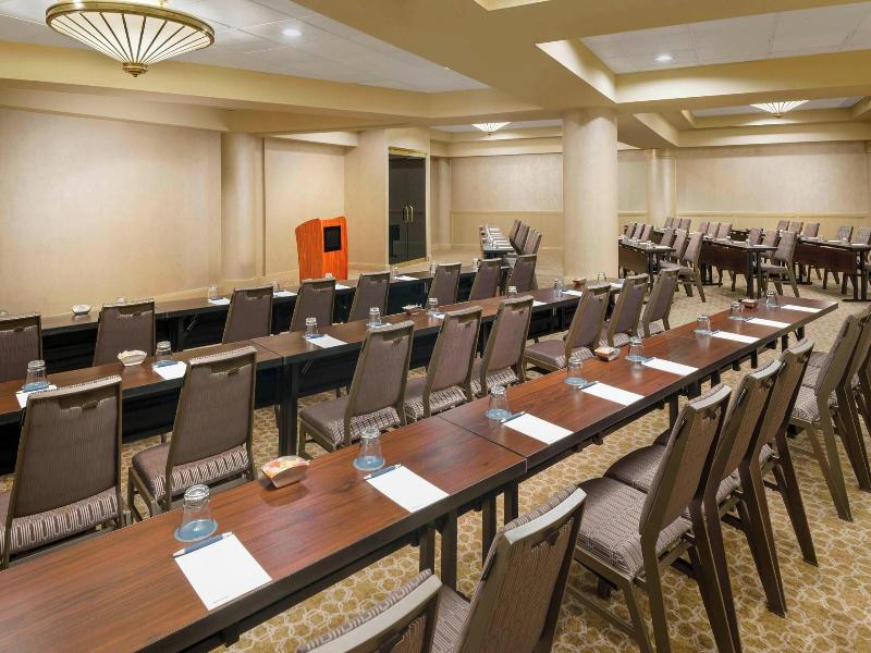 Sheraton Baltimore North image