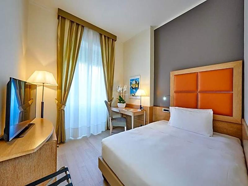 Hotel Astoria image