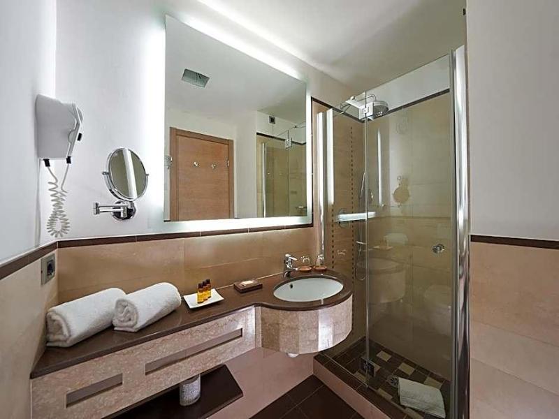 Hotel Astoria image
