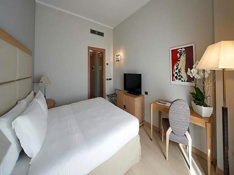 Hotel Astoria image