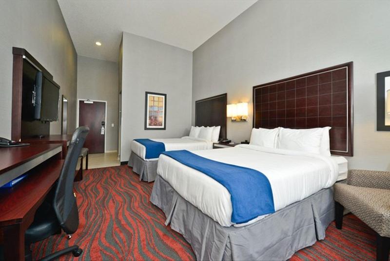Holiday Inn Express & Suites Utica By IHG photo 16