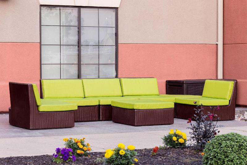 SpringHill Suites by Marriott Quakertown image