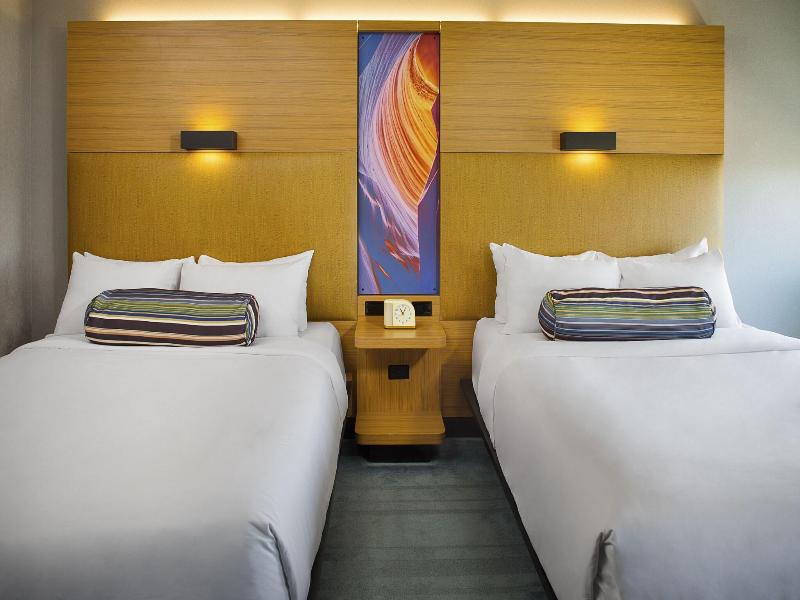 Aloft Tucson University image