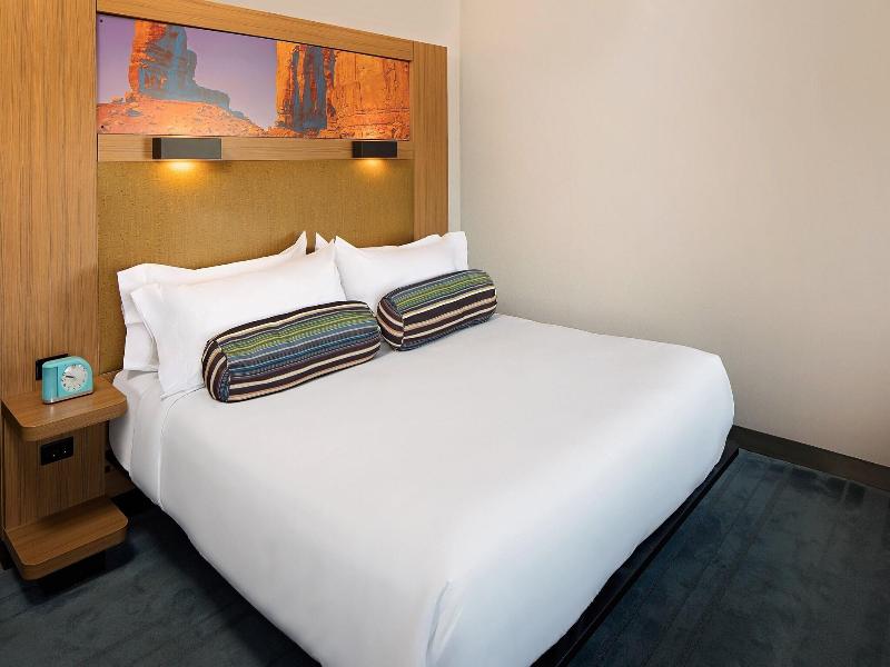 Aloft Tucson University image