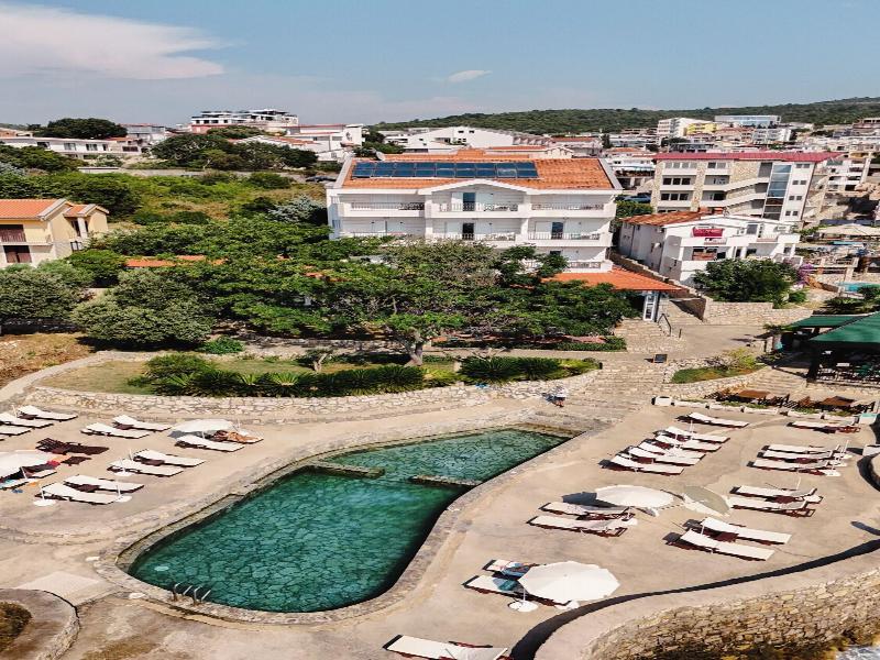 Hotel R image