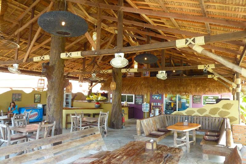 Lanta Castaway Beach Resort - Image 1