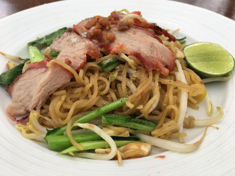 Lanta Castaway Beach Resort - Image 6