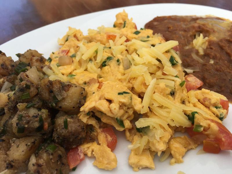 Lanta Castaway Beach Resort - Image 7