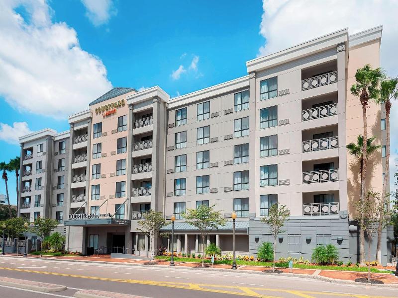 Courtyard by Marriott Tampa Downtown image