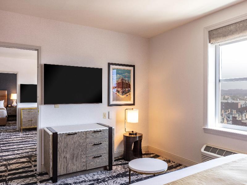 The Yorktowne Hotel, Tapestry Collection by Hilton image