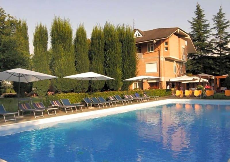Albergo IL Cascinalenuovo image