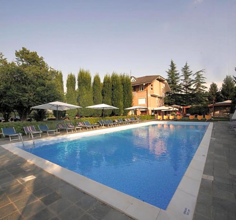 Albergo IL Cascinalenuovo image