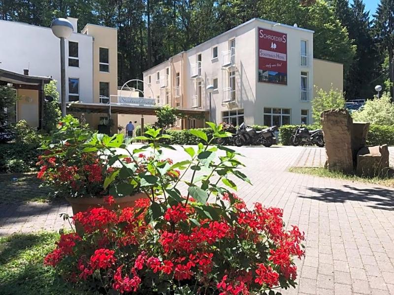 Schroeders Stadtwaldhotel image
