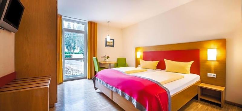 Schroeders Stadtwaldhotel image