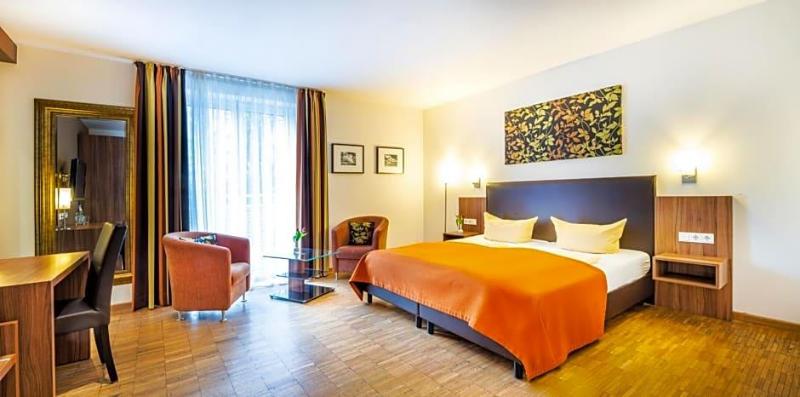Schroeders Stadtwaldhotel image